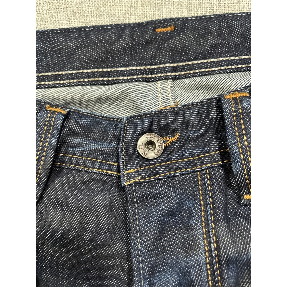 Diesel Larkee Jeans Mens 31x32 Relaxed Button Fly Romania 0073N Straight Denim - Picture 9 of 16